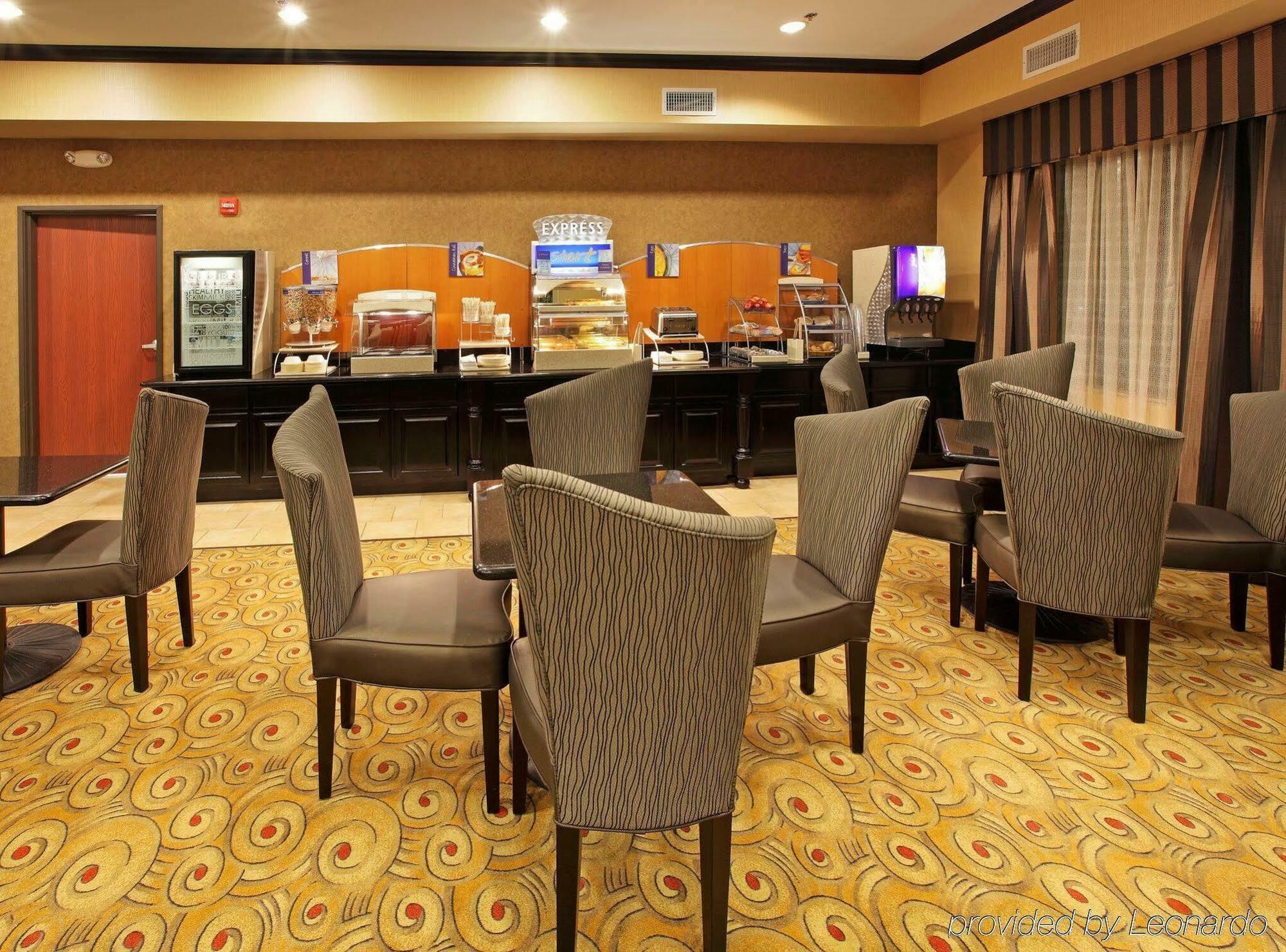 Holiday Inn Express Hotel & Suites Texarkana East By Ihg Ngoại thất bức ảnh